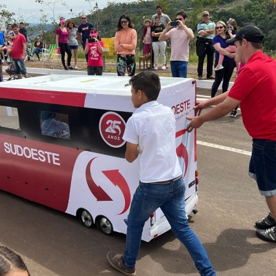 Imagem de capa do artigo: Miniônibus da Sudoeste Transportes faz sucesso no 2º Beltrão Rolimã